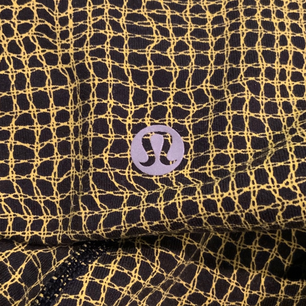 Yellow and Black Patterned Leggings - Picture 4 of 4